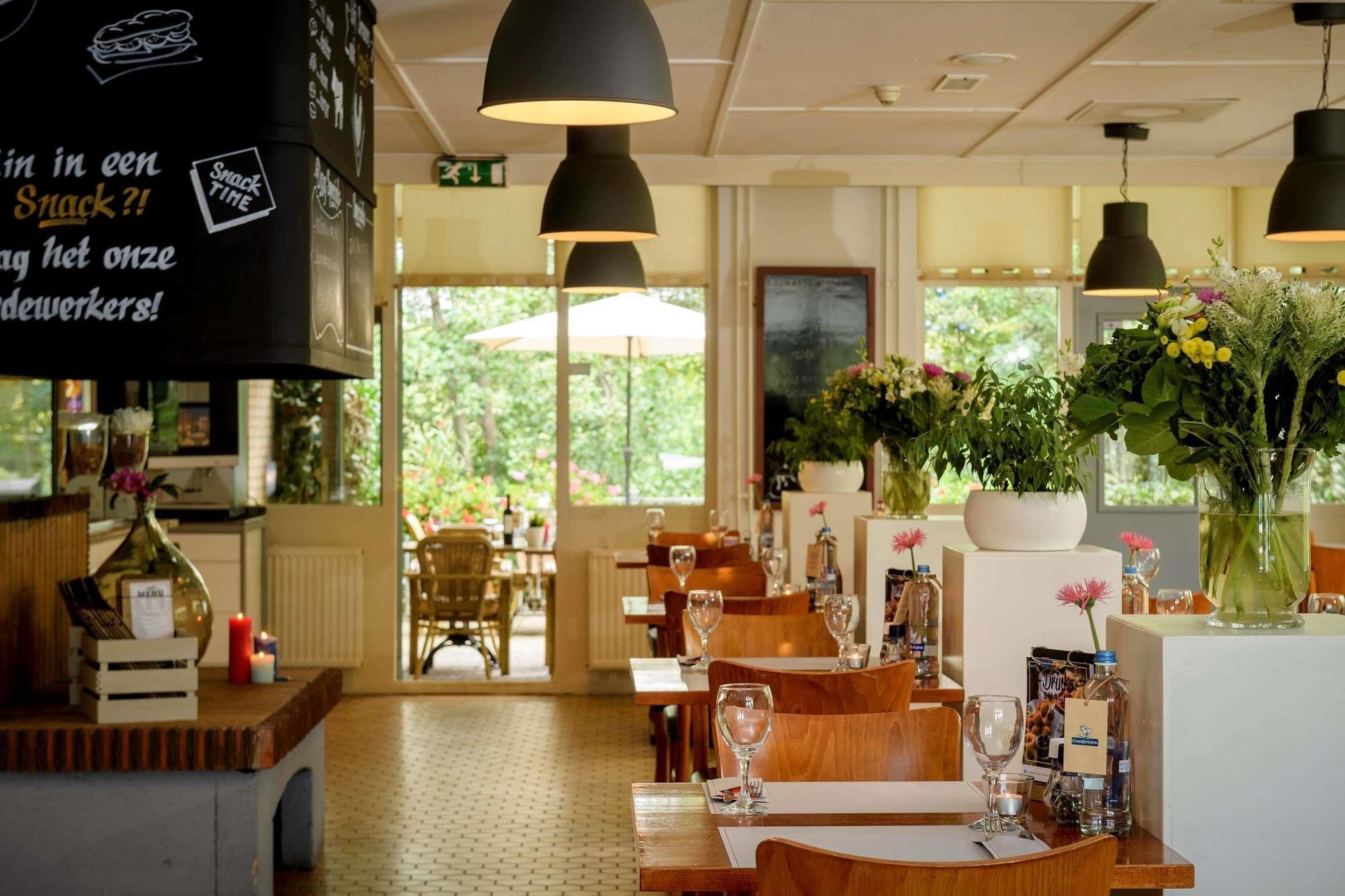 Campanile & Restaurant 3*