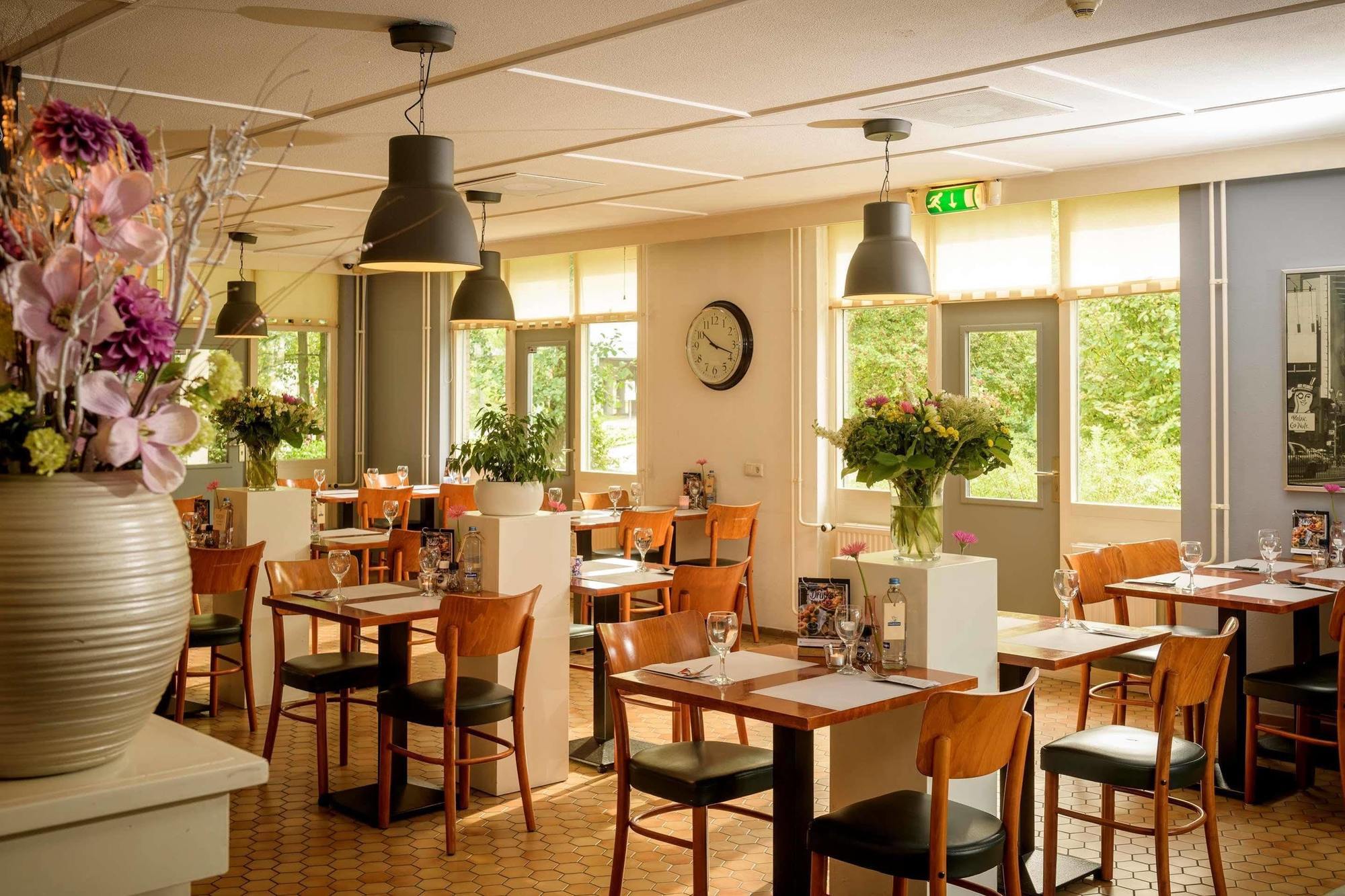 Campanile & Restaurant 3*