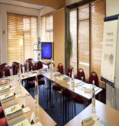 Campanile & Restaurant Hotel 3*